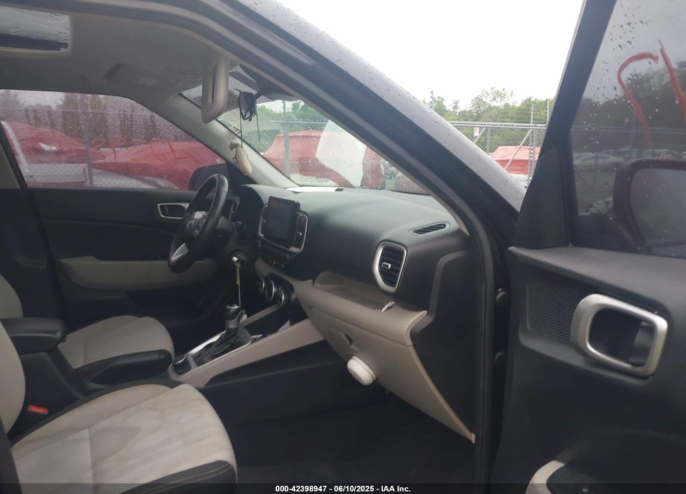 2022 HYUNDAI VENUE SEL VIN: KMHRC8A36NU138157