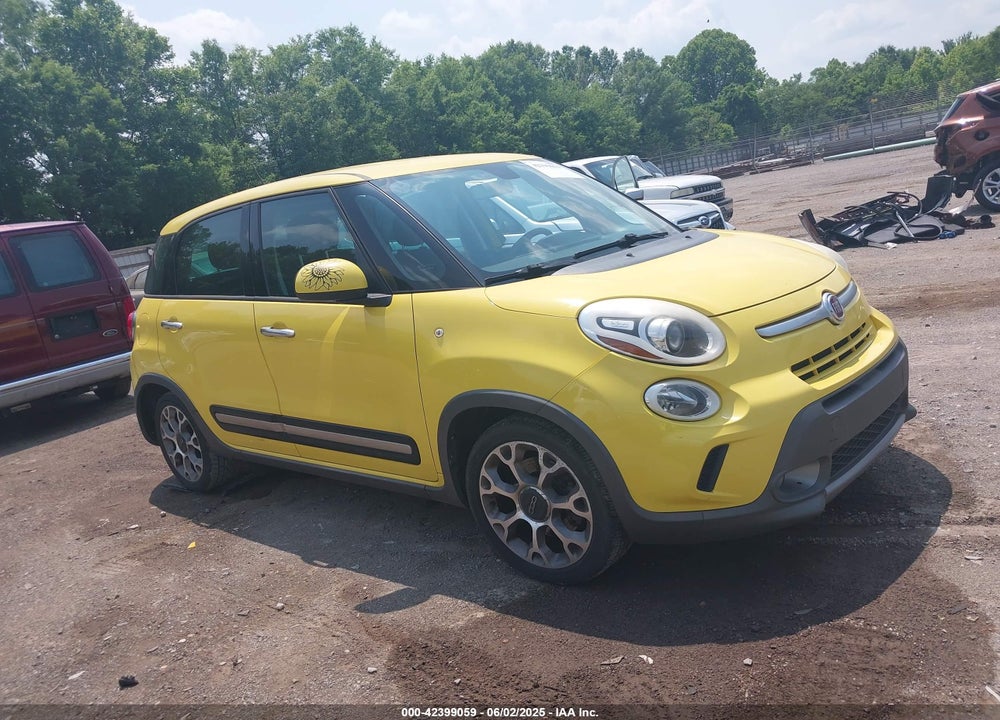 2014 FIAT 500L TREKKING VIN: ZFBCFADH3EZ018967