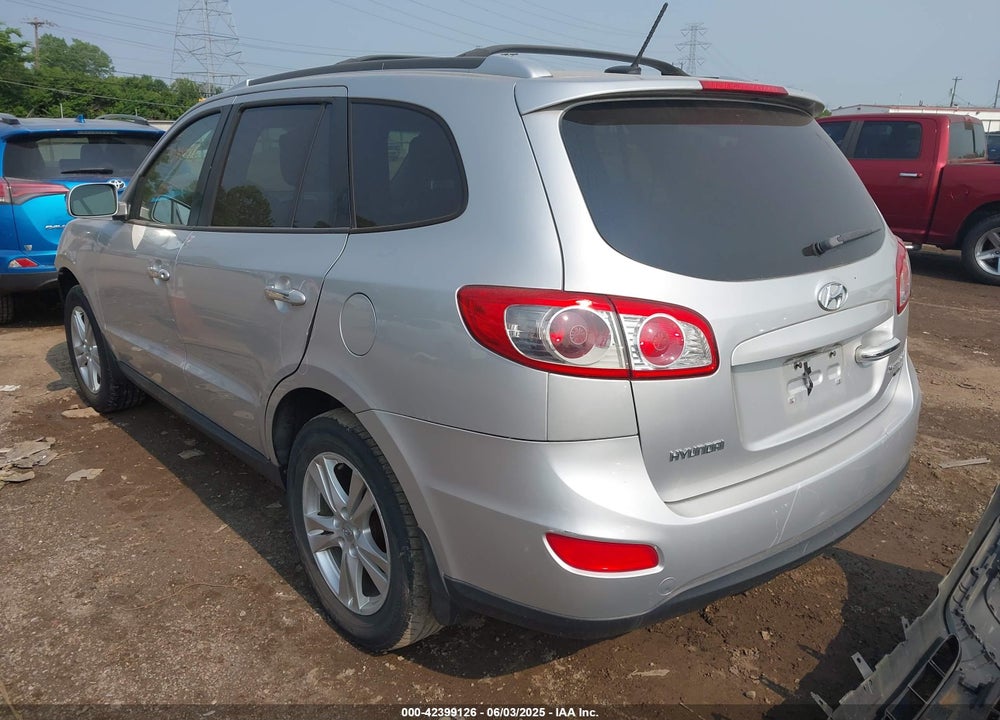 2011 HYUNDAI SANTA FE VIN: 5XYZKDAG1BG049564