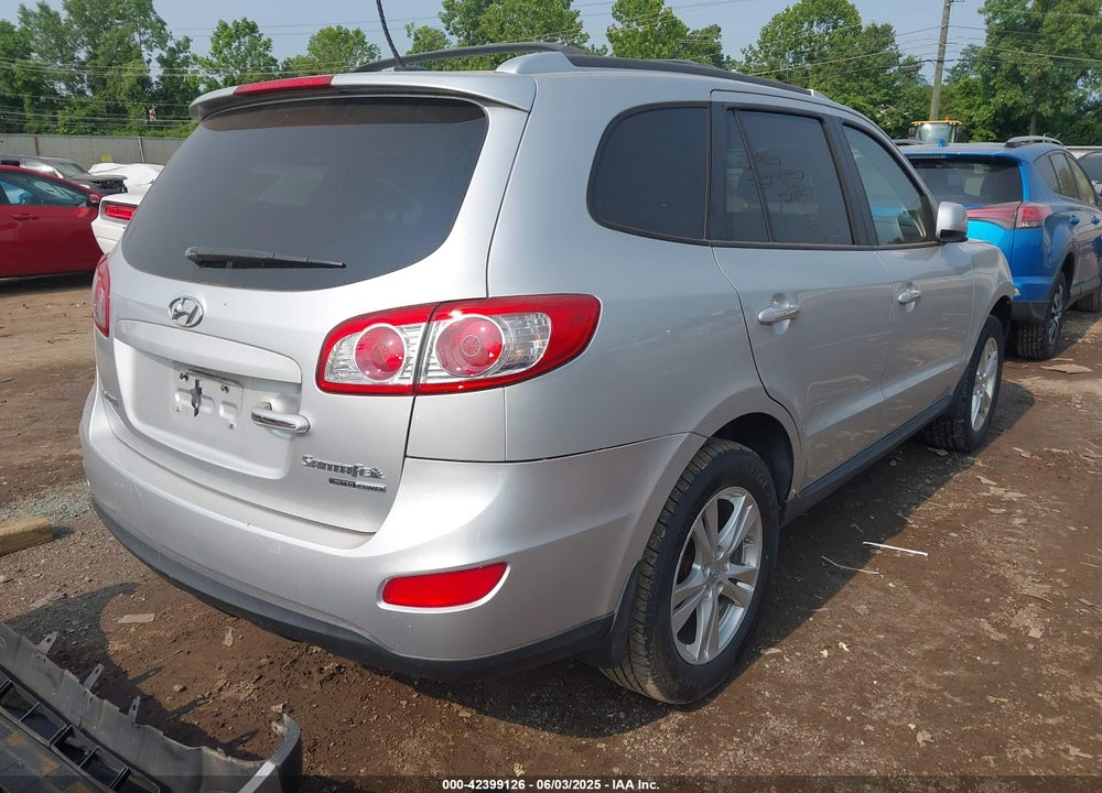 2011 HYUNDAI SANTA FE VIN: 5XYZKDAG1BG049564