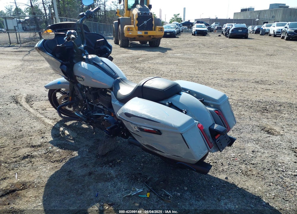 2024 HARLEY-DAVIDSON FLTRX VIN: 1HD1KH715RB634206