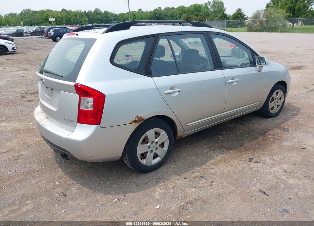 2009 KIA RONDO VIN: KNAFG526697252826