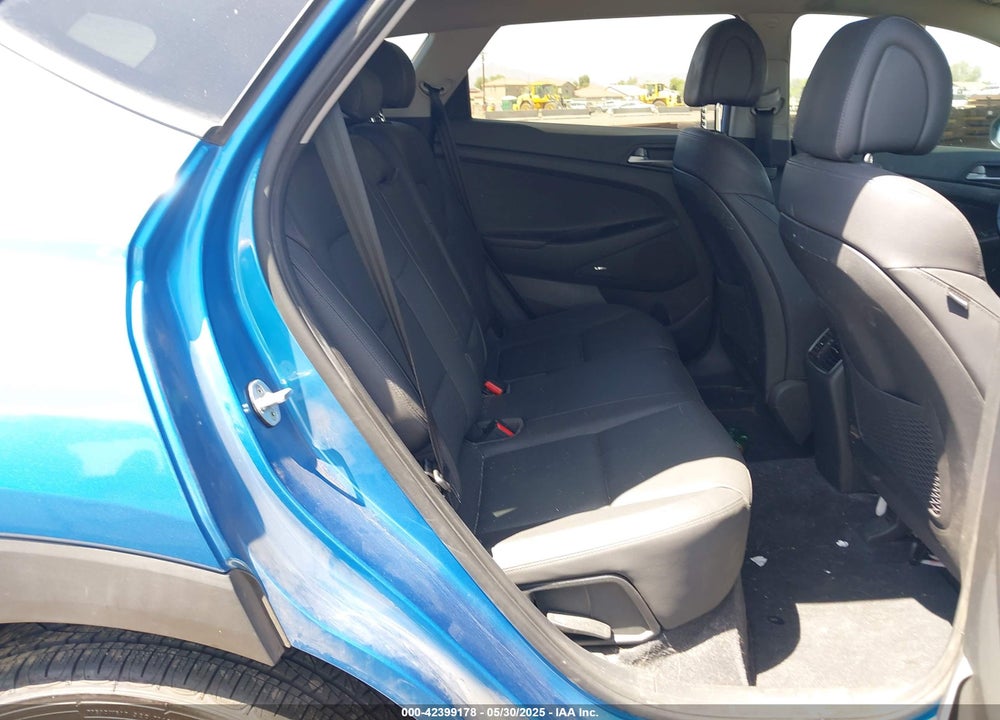 2017 HYUNDAI TUCSON SE PLUS VIN: KM8J33A41HU525714