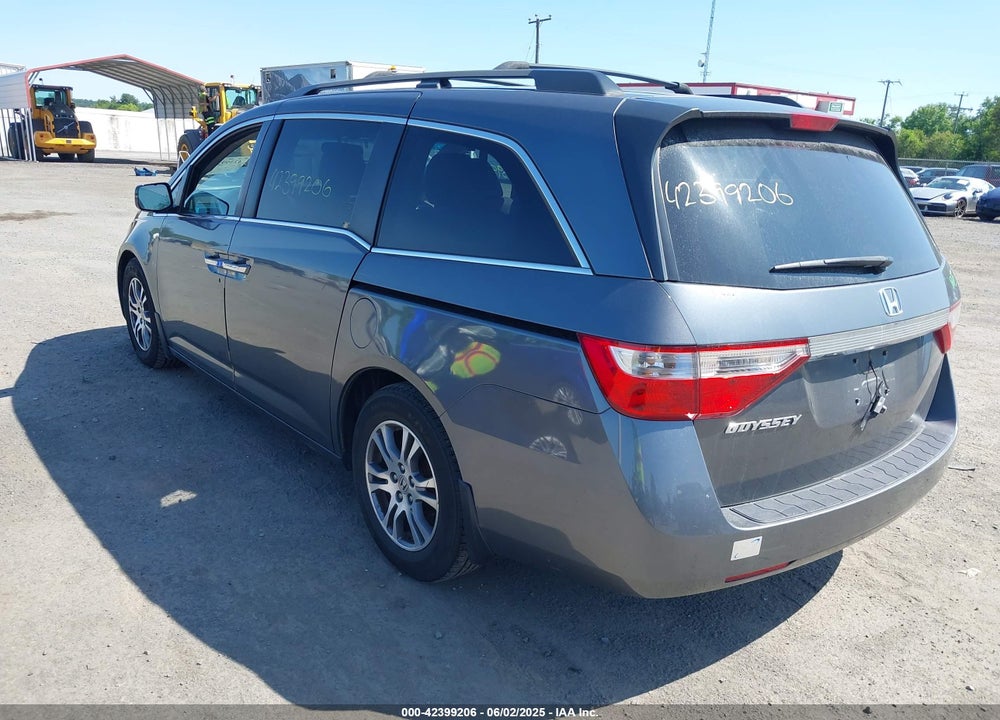2011 HONDA ODYSSEY VIN: 5FNRL5H46BB009440