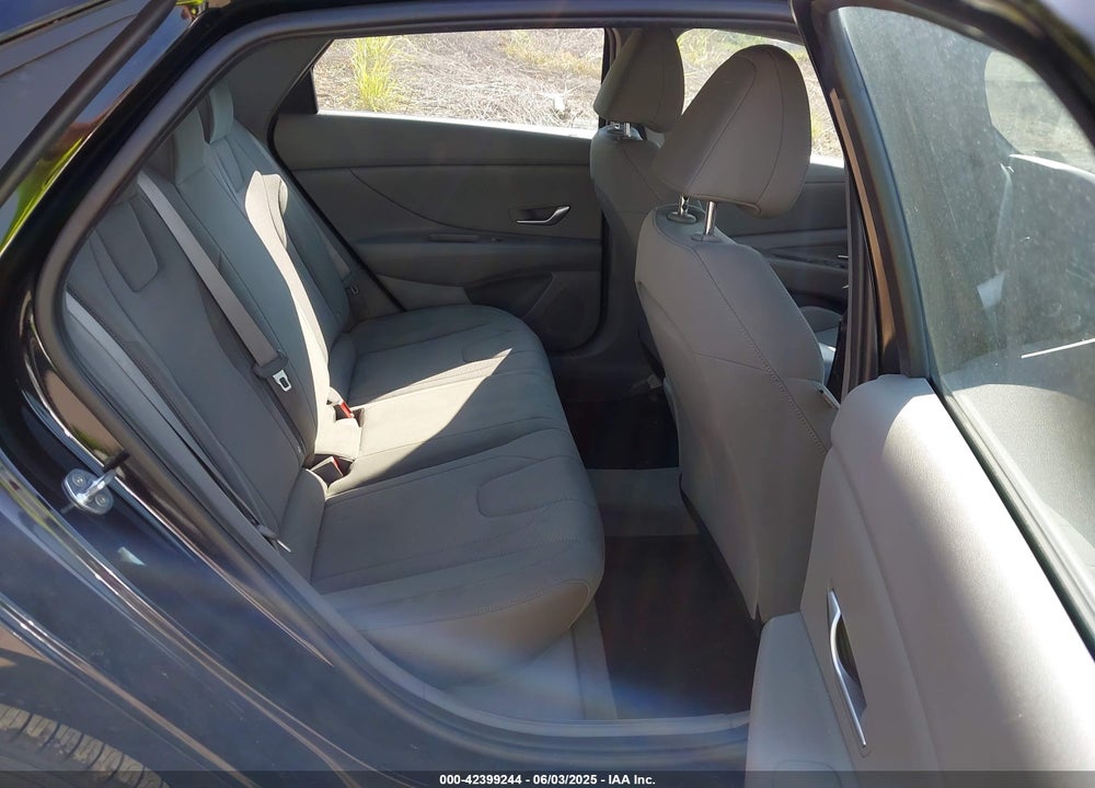 2023 HYUNDAI ELANTRA VIN: KMHLL4AG9PU384818