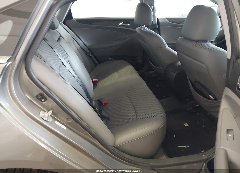 2011 HYUNDAI SONATA SE VIN: 5NPEC4AC6BH020238