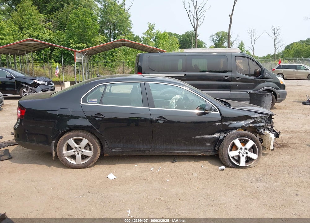 2009 VOLKSWAGEN JETTA VIN: 3VWRZ71K29M078499