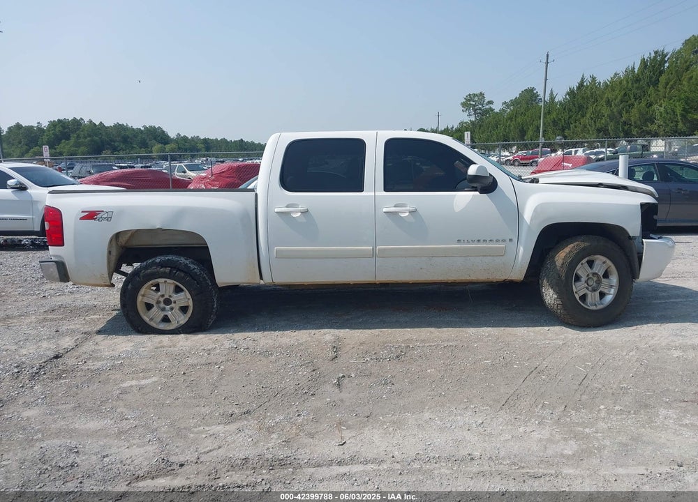 2008 CHEVROLET SILVERADO 1500 LTZ VIN: 2GCEK13J081333454