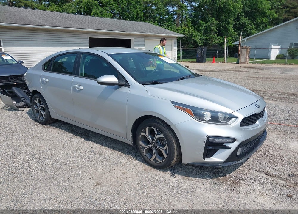2019 KIA FORTE LXS VIN: 3KPF24AD4KE060161