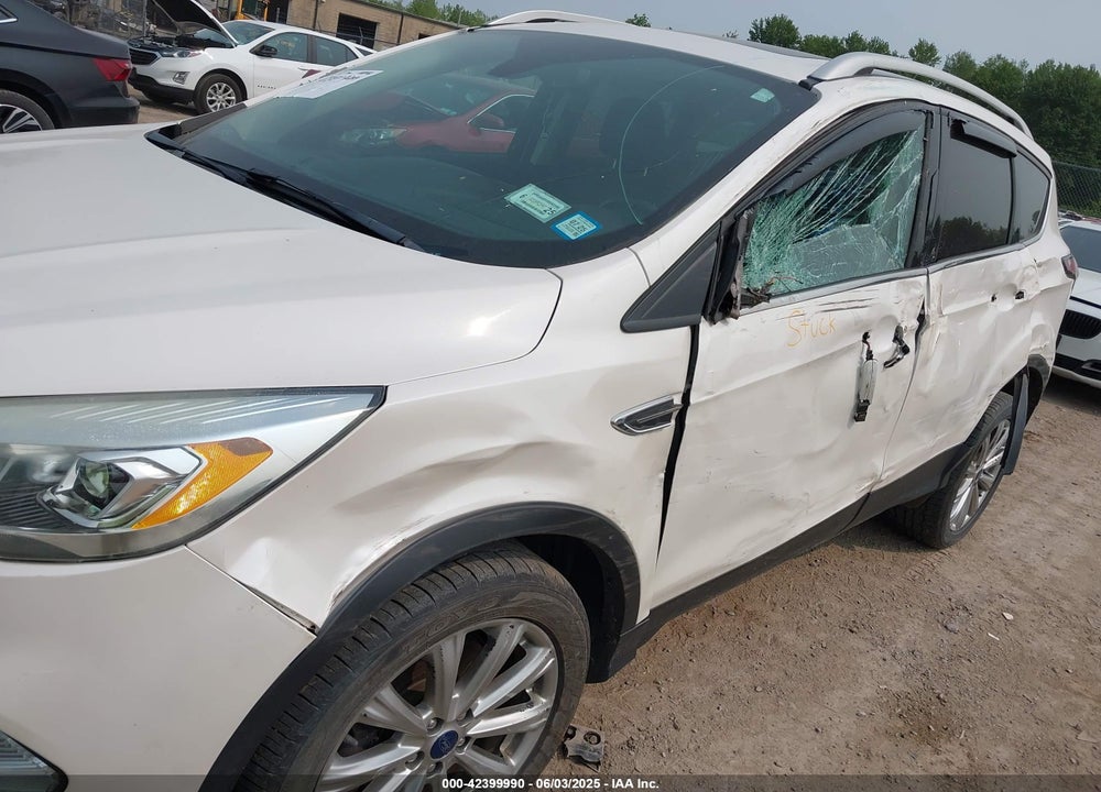 2017 FORD ESCAPE VIN: 1FMCU9J94HUD33448