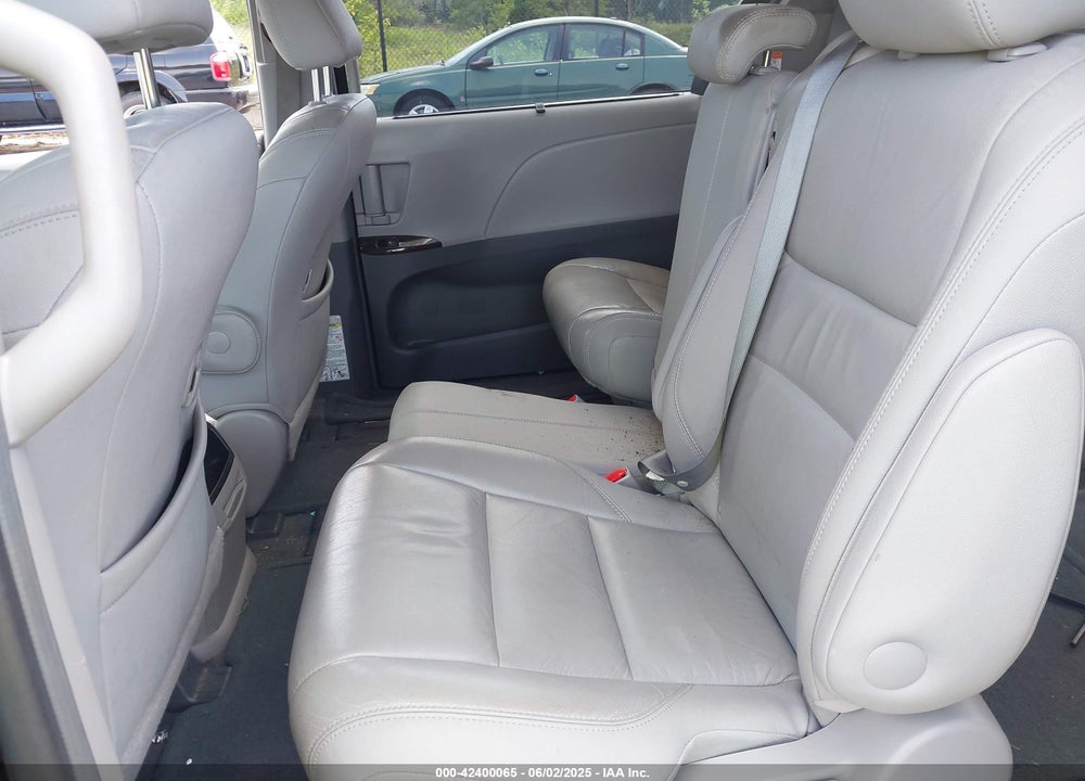 2017 TOYOTA SIENNA VIN: 5TDYZ3DC2HS766478