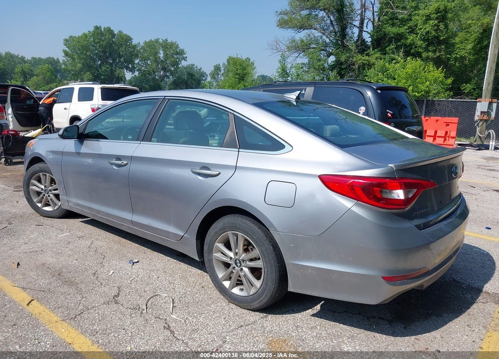 2015 HYUNDAI SONATA VIN: 5NPE24AF3FH152506