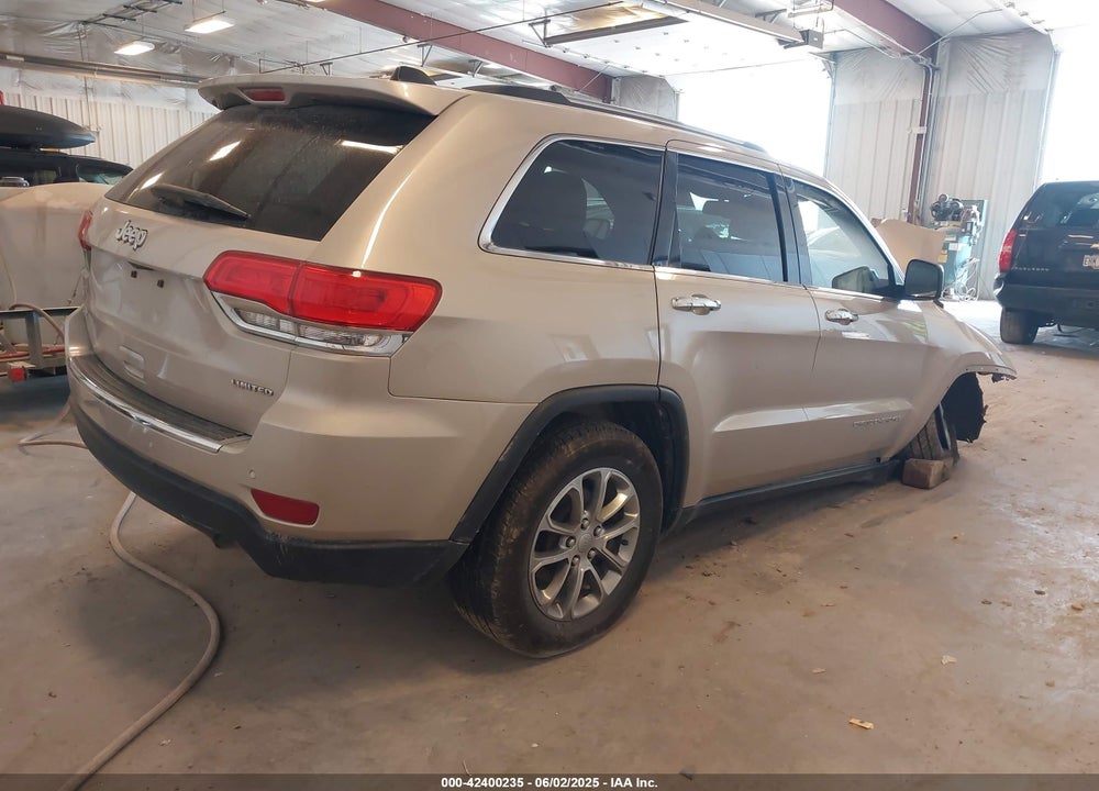 2015 JEEP GRAND CHEROKEE VIN: 1C4RJFBG4FC179135