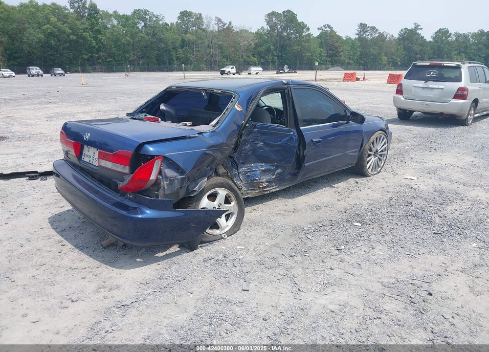 2002 HONDA ACCORD 2.3 LX VIN: 1HGCG56402A174052
