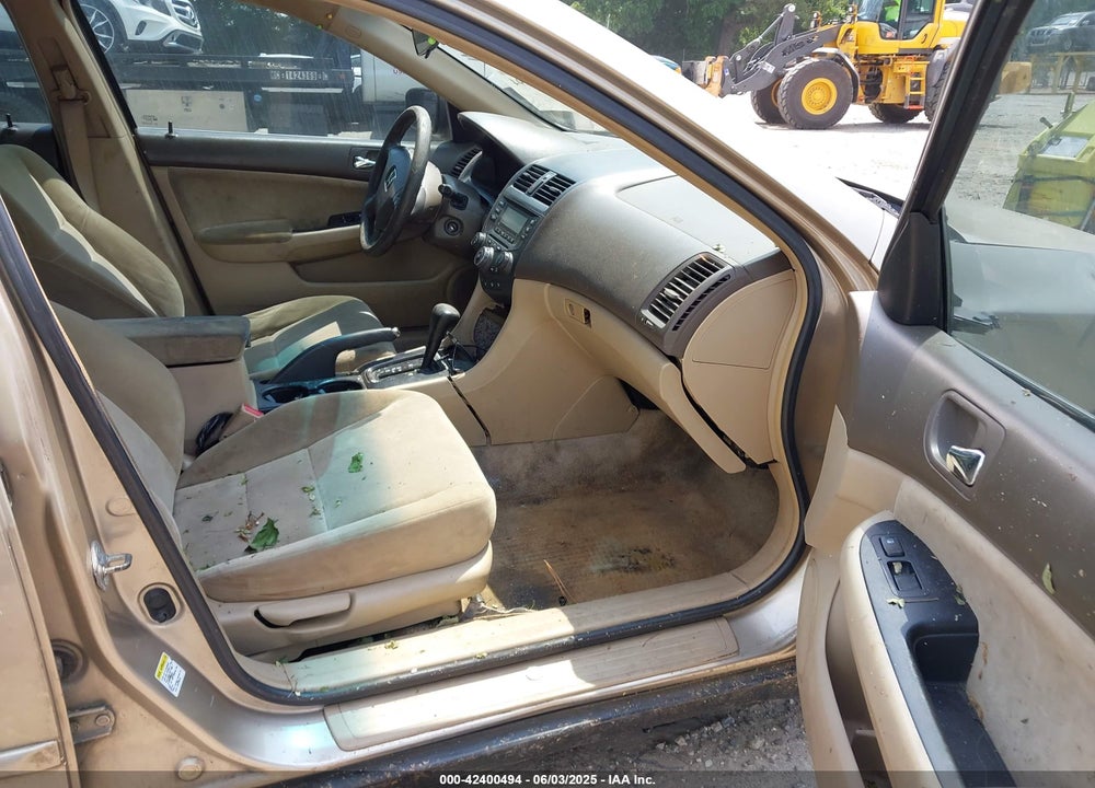 2005 HONDA ACCORD 2.4 LX VIN: 1HGCM56475A101130