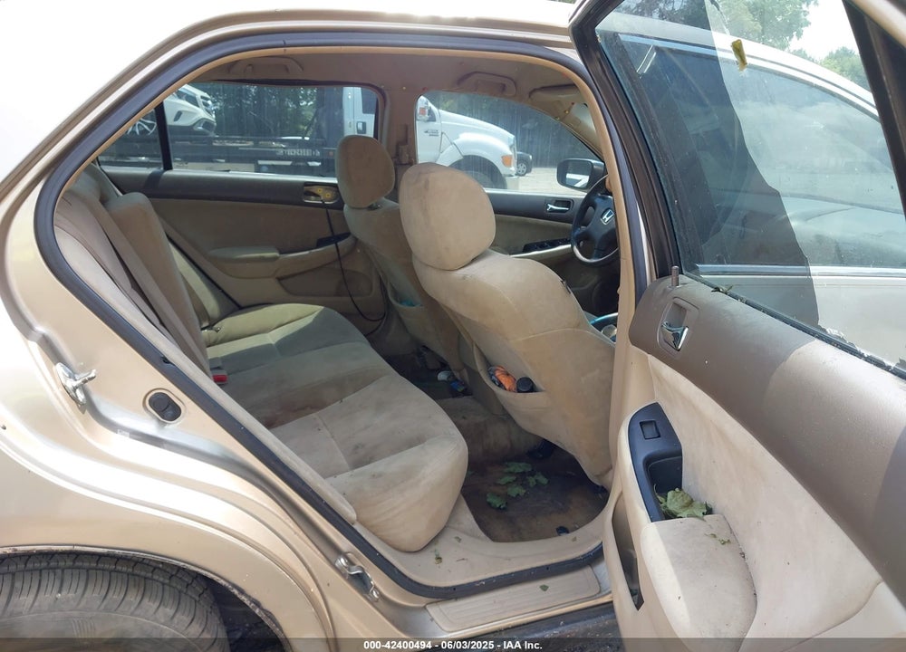 2005 HONDA ACCORD 2.4 LX VIN: 1HGCM56475A101130