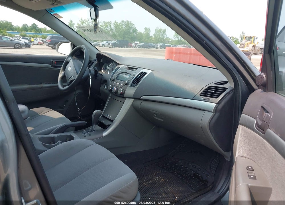 2009 HYUNDAI SONATA GLS VIN: 5NPET46C79H495478