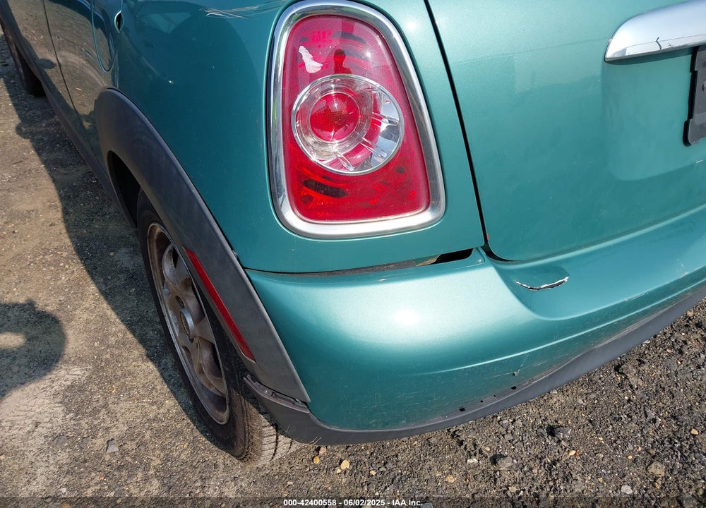 2012 MINI COOPER VIN: WMWSU3C58CT185467