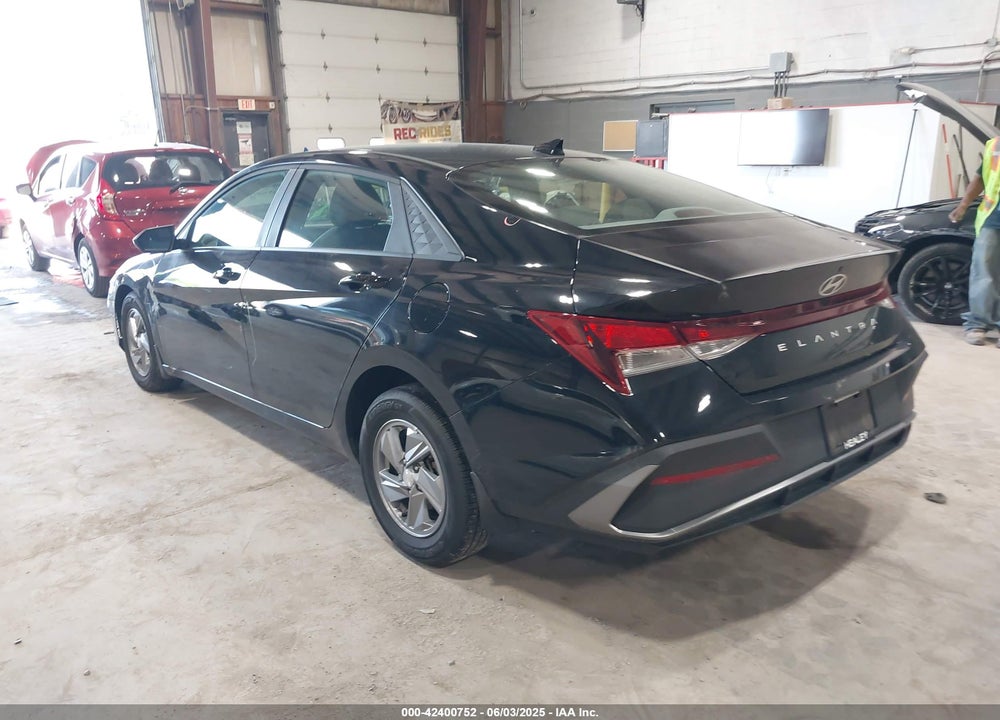2024 HYUNDAI ELANTRA VIN: KMHLL4DG0RU813925