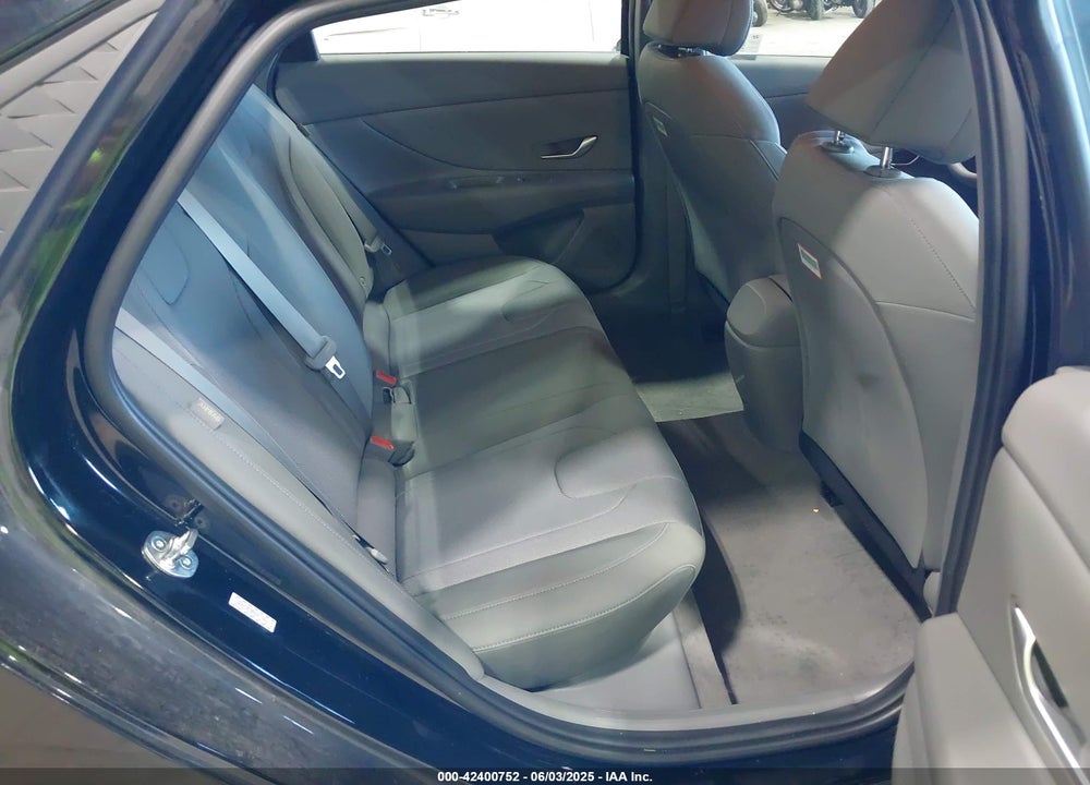 2024 HYUNDAI ELANTRA VIN: KMHLL4DG0RU813925