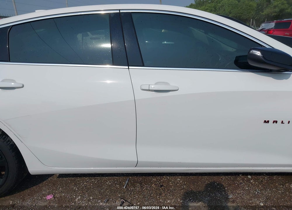 2018 CHEVROLET MALIBU VIN: 1G1ZD5ST7JF188328