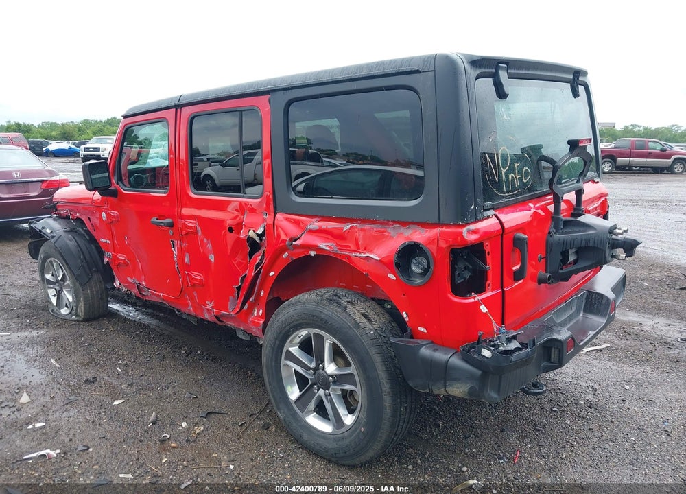 2021 JEEP WRANGLER UNLIMITED SAHARA 4X4 VIN: 1C4HJXENXMW592247