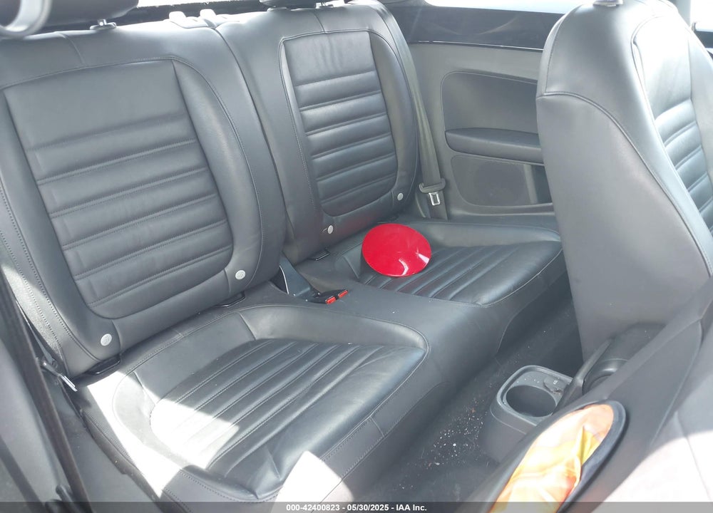 2012 VOLKSWAGEN BEETLE VIN: 3VWVA7AT8CM605905