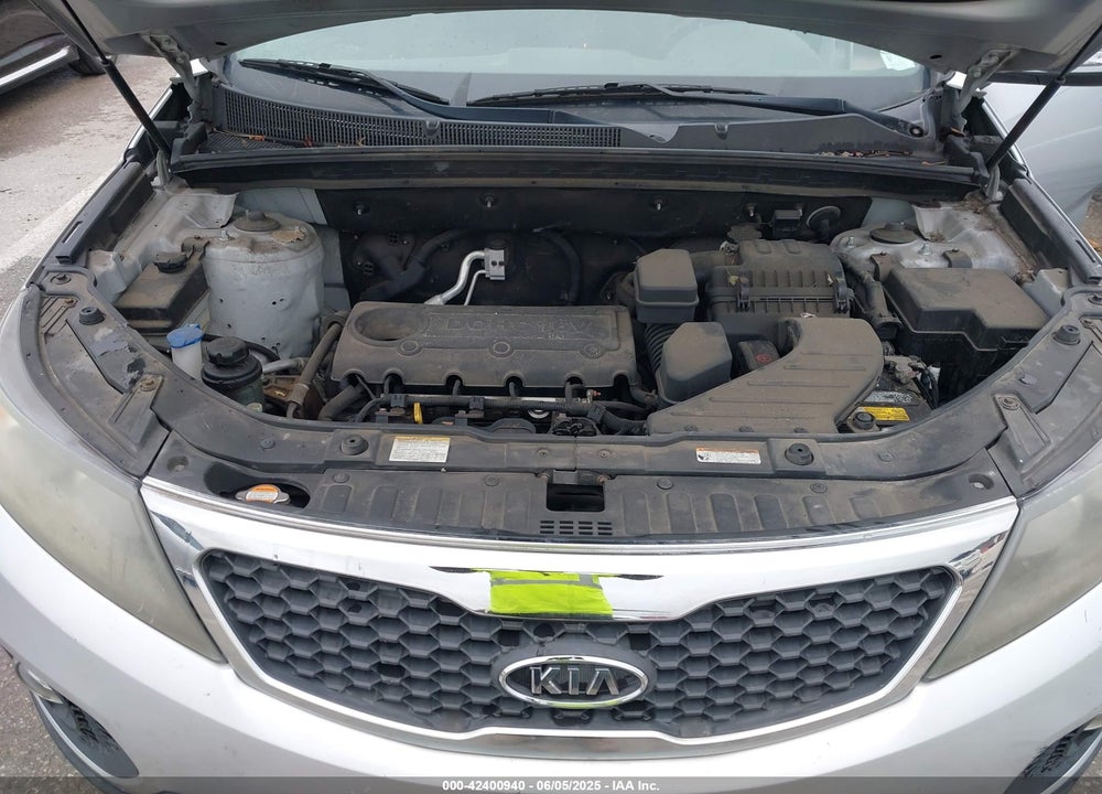 2011 KIA SORENTO VIN: 5XYKT3A19BG131062