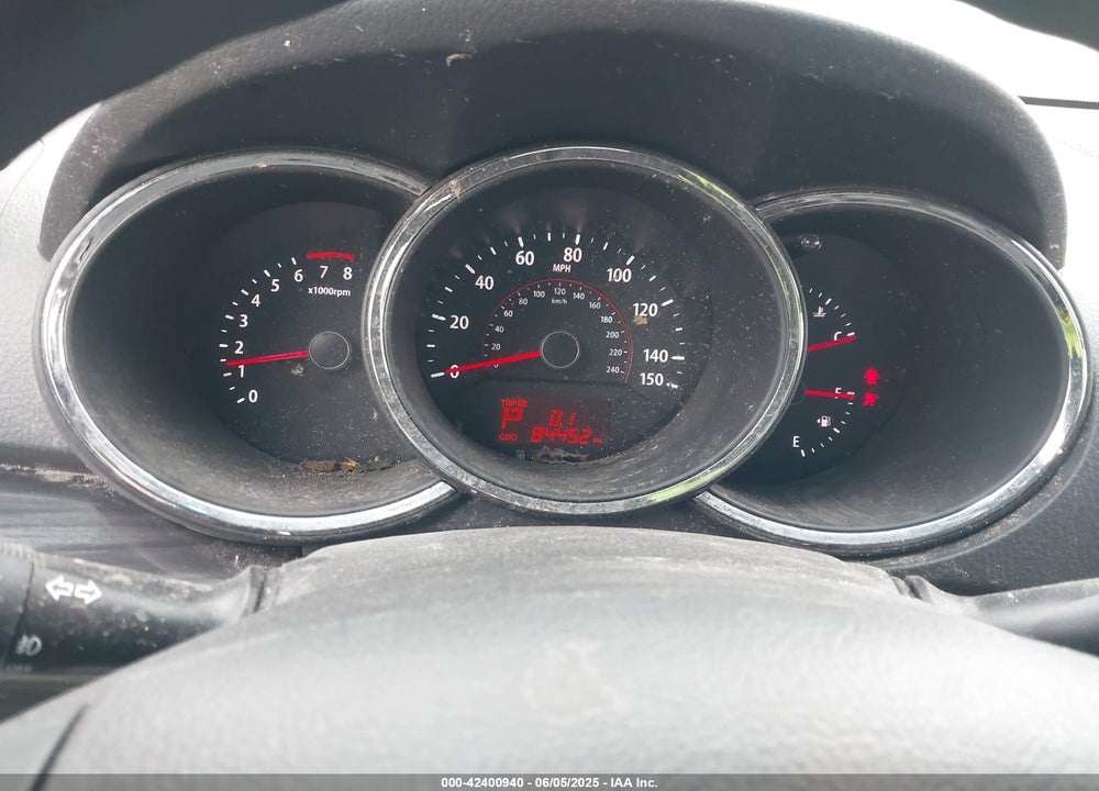 2011 KIA SORENTO VIN: 5XYKT3A19BG131062
