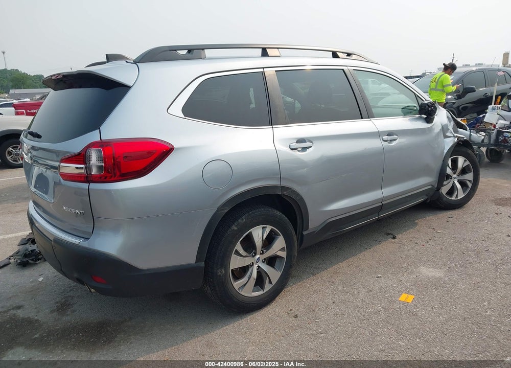 2021 SUBARU ASCENT VIN: 4S4WMAFD6M3453392