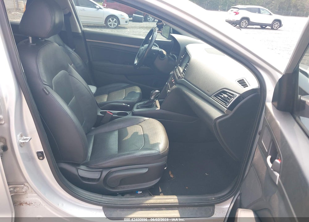 2018 HYUNDAI ELANTRA VIN: KMHD84LF6JU505516