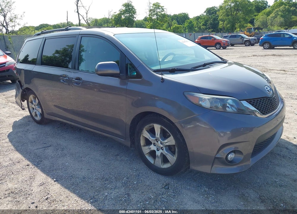 2012 TOYOTA SIENNA SE 8 PASSENGER VIN: 5TDXK3DCXCS267405