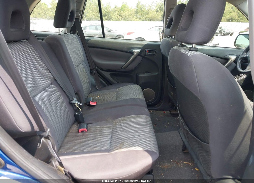 2005 TOYOTA RAV4 VIN: JTEGD20V250090006