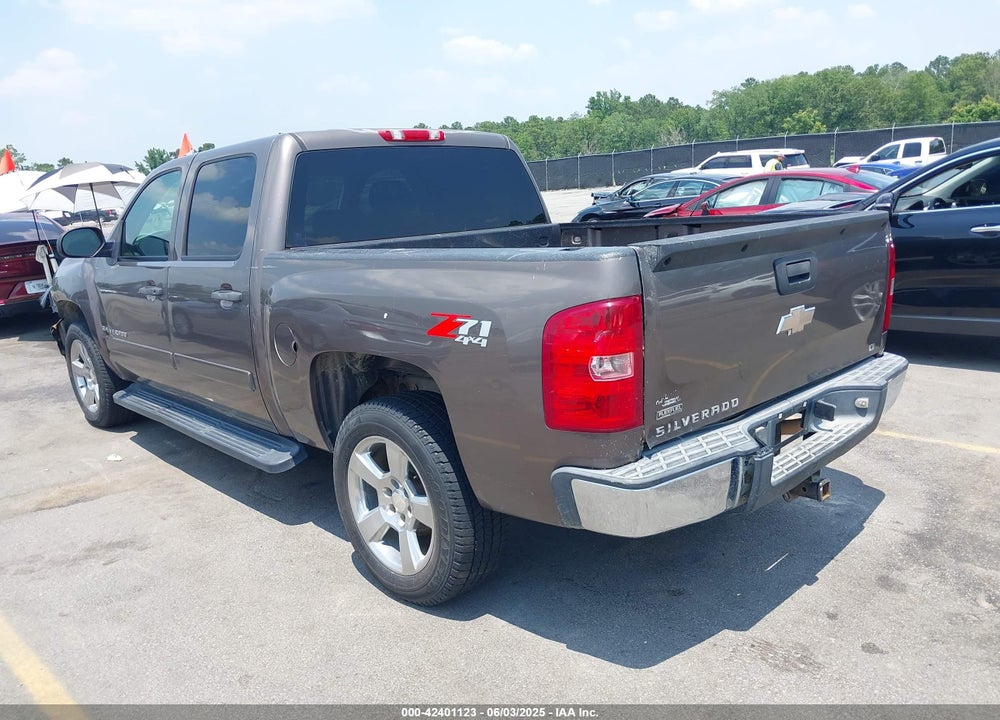 2008 CHEVROLET SILVERADO 1500 LT1 VIN: 2GCEK133681157107