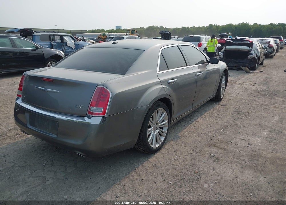 2011 CHRYSLER 300 LIMITED VIN: 2C3CA5CG1BH585626