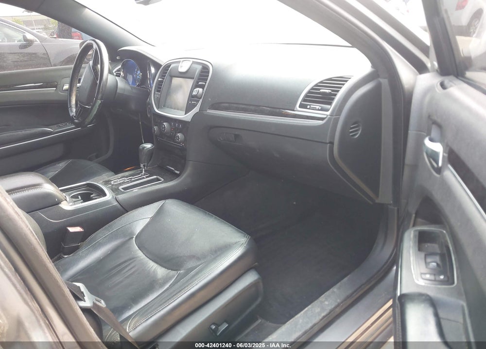 2011 CHRYSLER 300 LIMITED VIN: 2C3CA5CG1BH585626