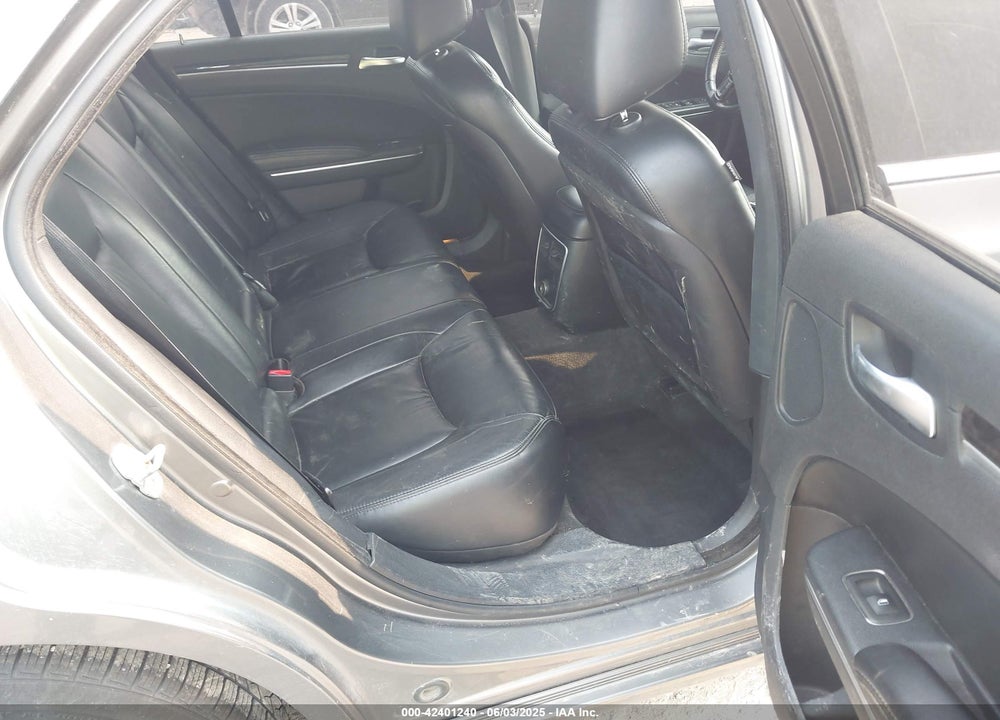 2011 CHRYSLER 300 LIMITED VIN: 2C3CA5CG1BH585626