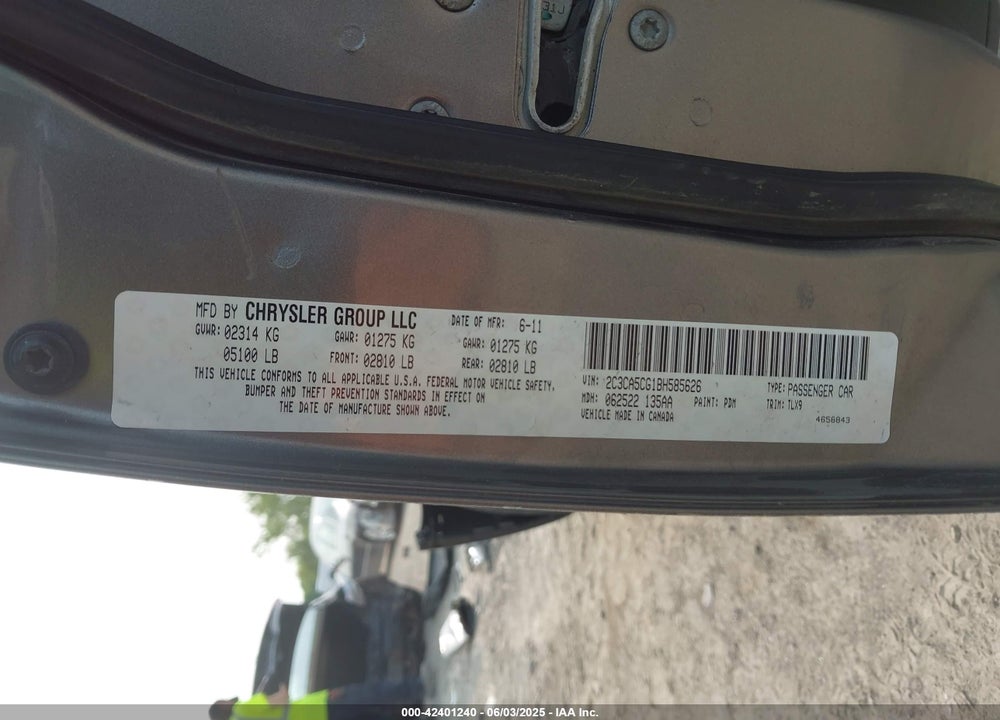 2011 CHRYSLER 300 LIMITED VIN: 2C3CA5CG1BH585626