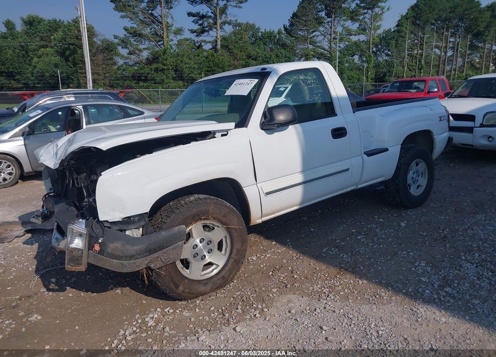 2004 CHEVROLET SILVERADO 1500 LS VIN: 1GCEK14T94Z295501