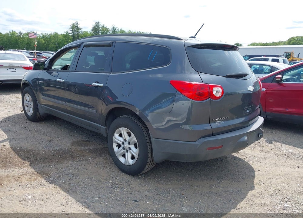 2009 CHEVROLET TRAVERSE VIN: 1GNEV13D79S111357