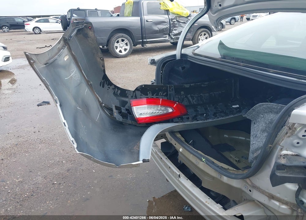 2015 FORD FUSION HYBRID VIN: 3FA6P0UU8FR132666