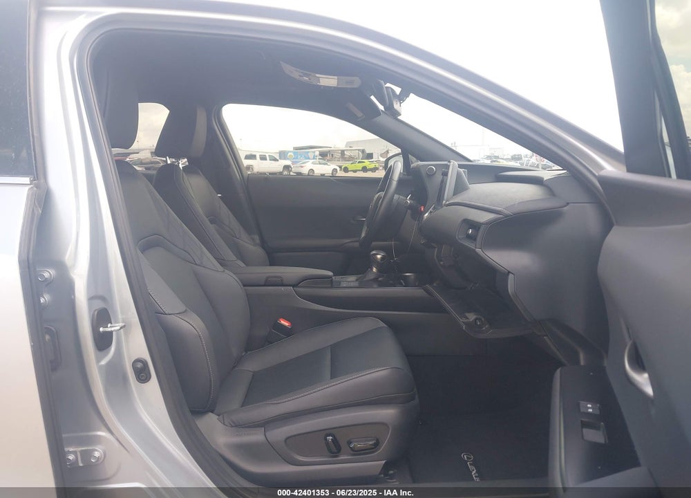 2023 LEXUS UX 250H VIN: JTHP6JBH5P2145912