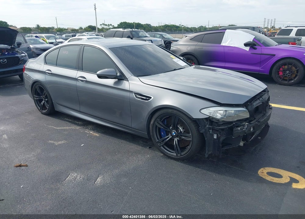 2013 BMW M5 VIN: WBSFV9C53DD095989