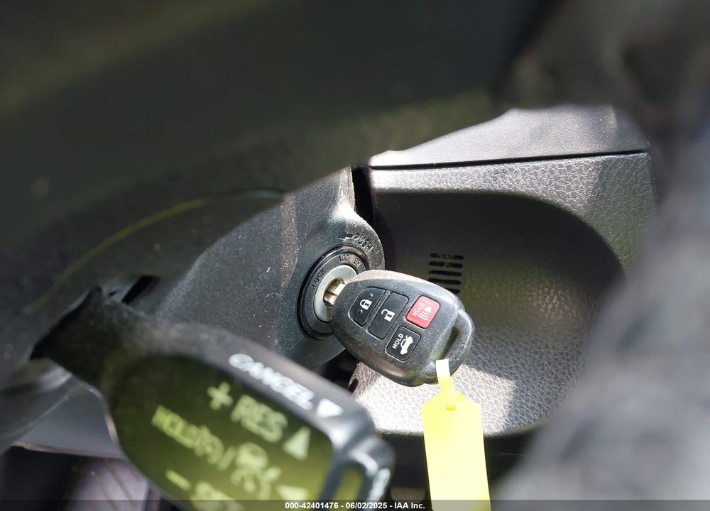 2019 TOYOTA COROLLA SE VIN: 5YFBURHE9KP882487