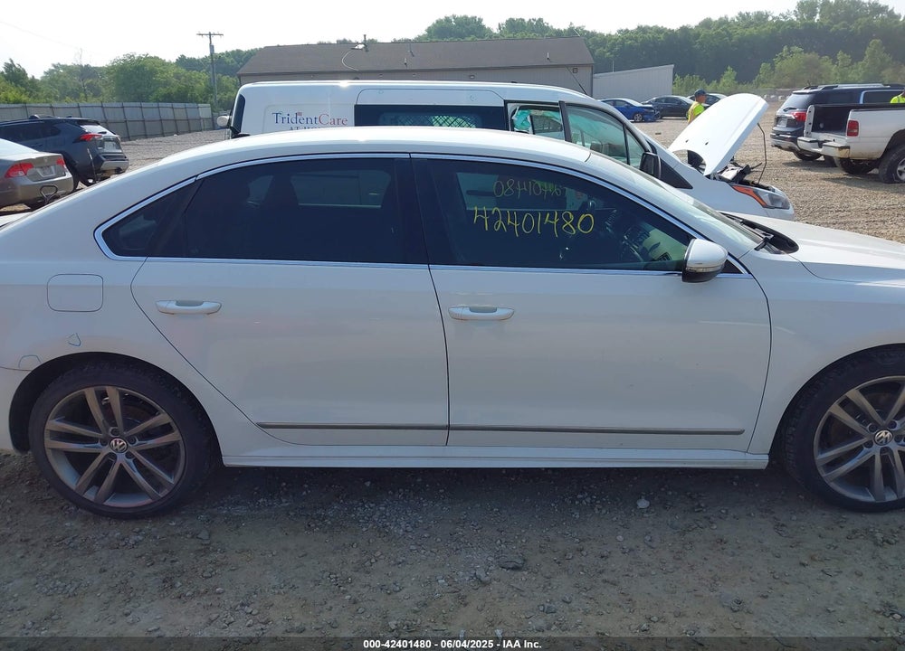 2016 VOLKSWAGEN PASSAT 1.8T R-LINE VIN: 1VWAS7A32GC056334