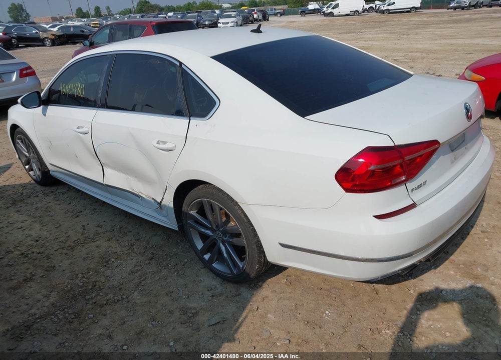 2016 VOLKSWAGEN PASSAT 1.8T R-LINE VIN: 1VWAS7A32GC056334