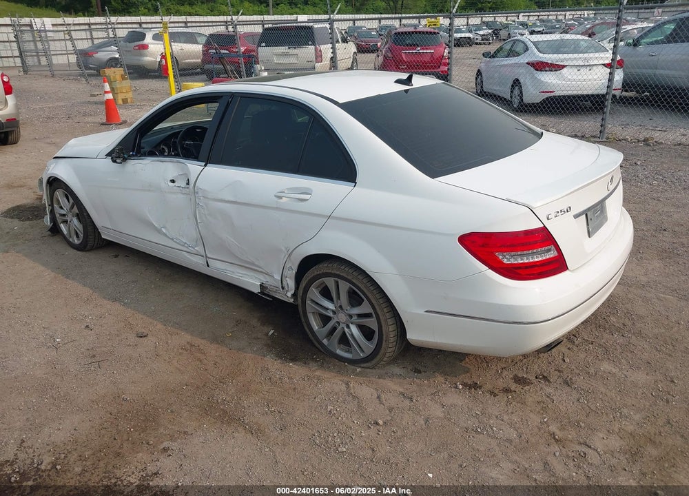 2014 MERCEDES-BENZ C CLASS VIN: WDDGF4HB3ER303650