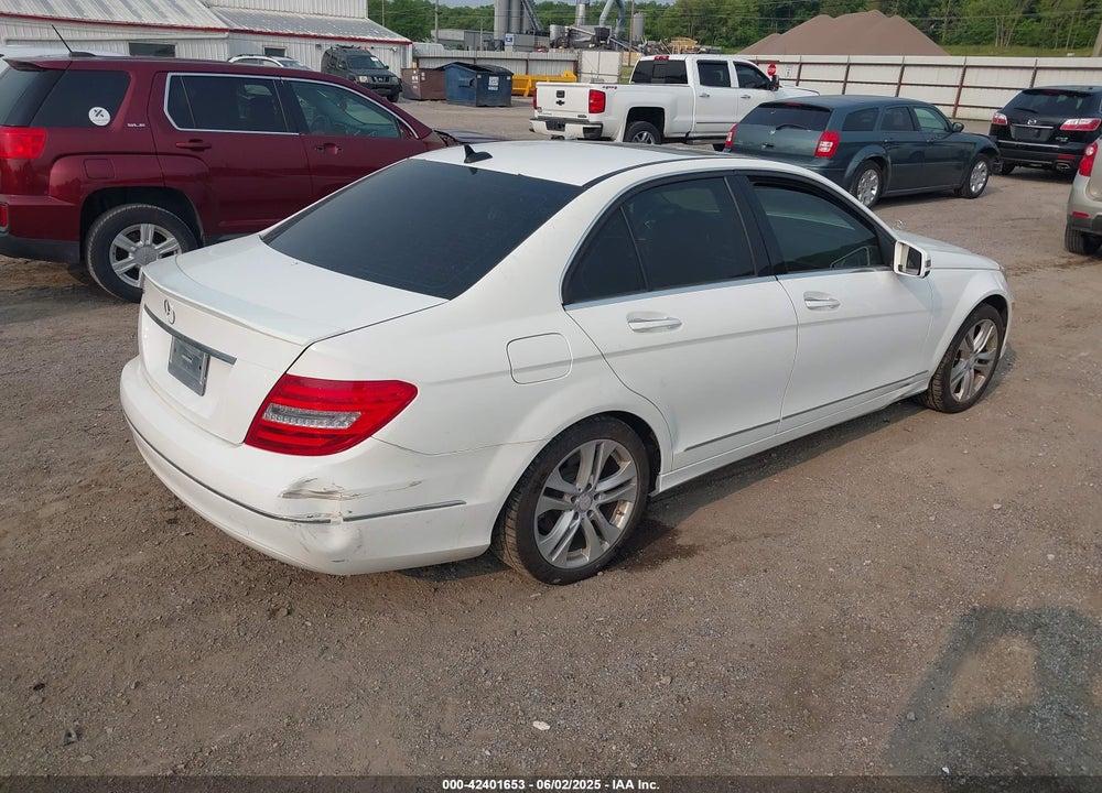 2014 MERCEDES-BENZ C CLASS VIN: WDDGF4HB3ER303650