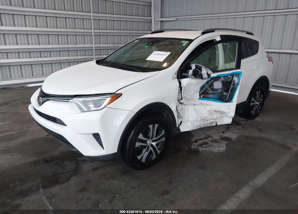 2018 TOYOTA RAV4 VIN: JTMZFREV1JD130846