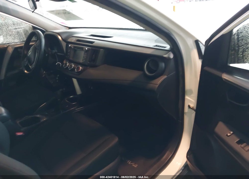 2018 TOYOTA RAV4 VIN: JTMZFREV1JD130846
